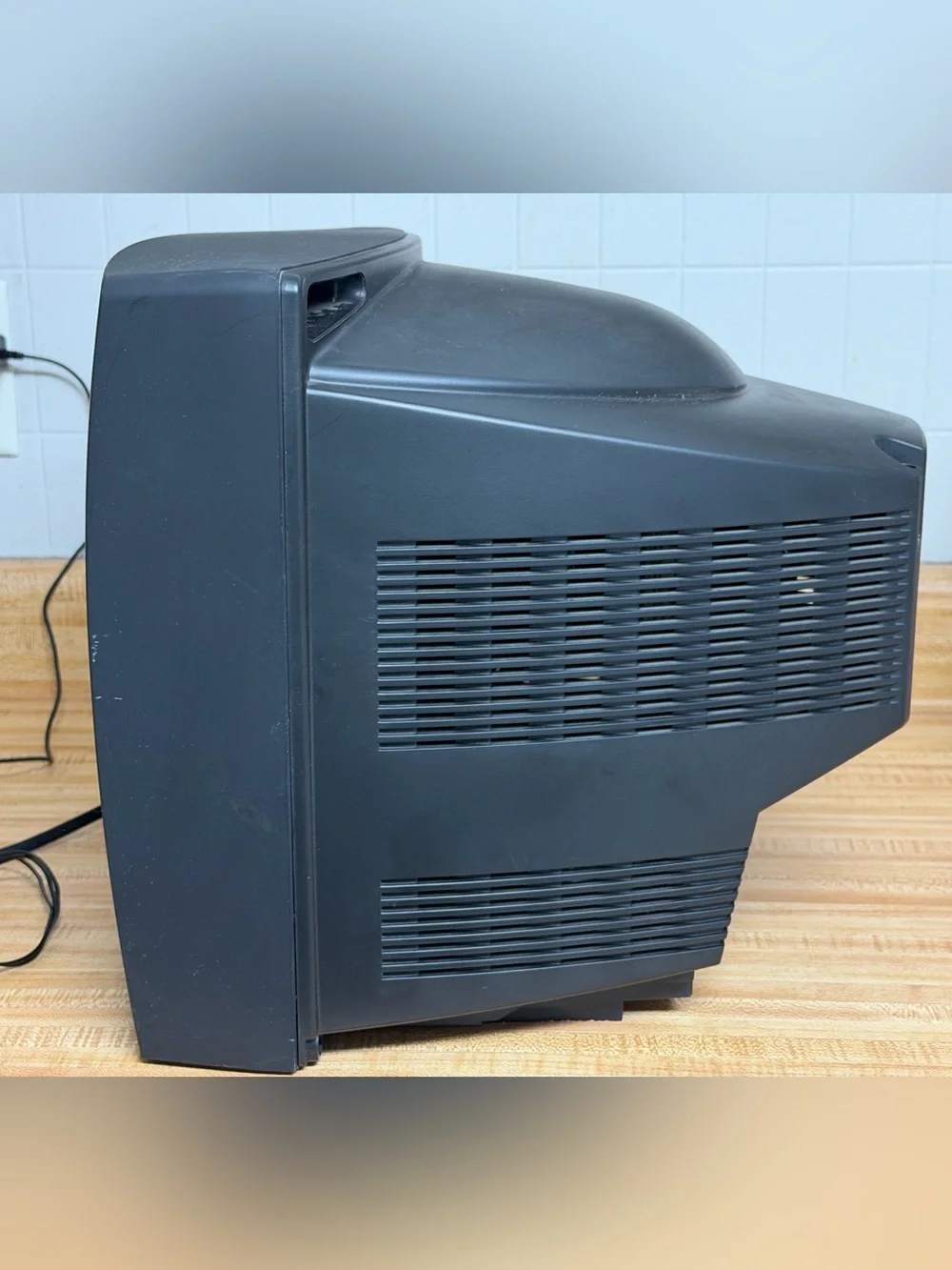 Daewoo DTQ-13V5FC CRT Vintage Retro Gaming Mini TV 13” Tested Working No Remote